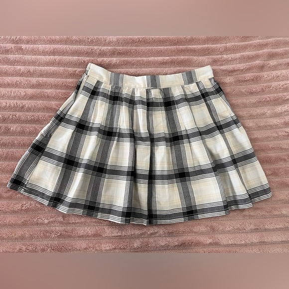 Skirt Aeropostal size M - Picture 4 of 4